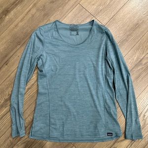 Patagonia womens size S Capilene shirt